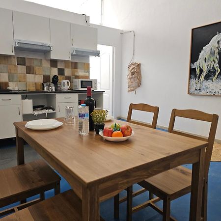 Fuerteventura Beach Vacations And Blue Mango Surf&Fitness Center At Charco Puerto del Rosario  Room photo